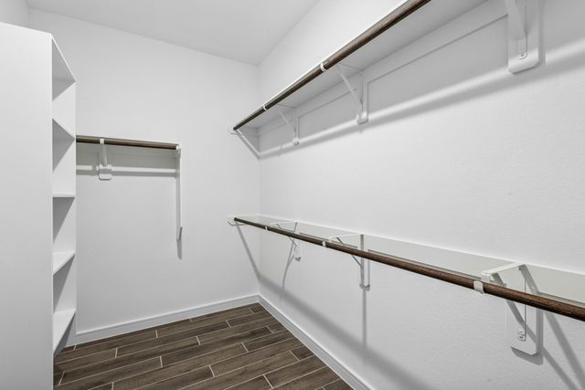 12822 Old Fashion Circle, Mont Belvieu, TX 77535