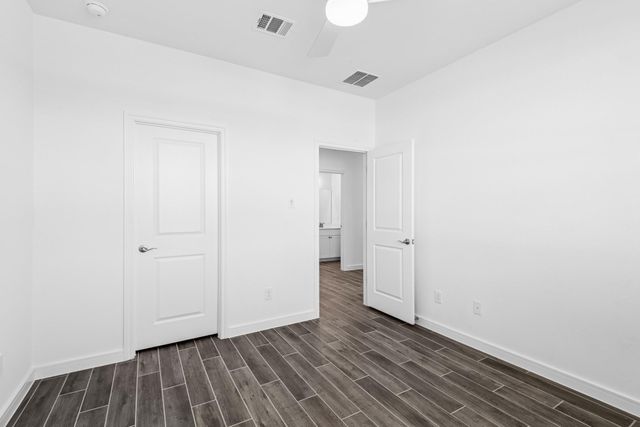 12822 Old Fashion Circle, Mont Belvieu, TX 77535