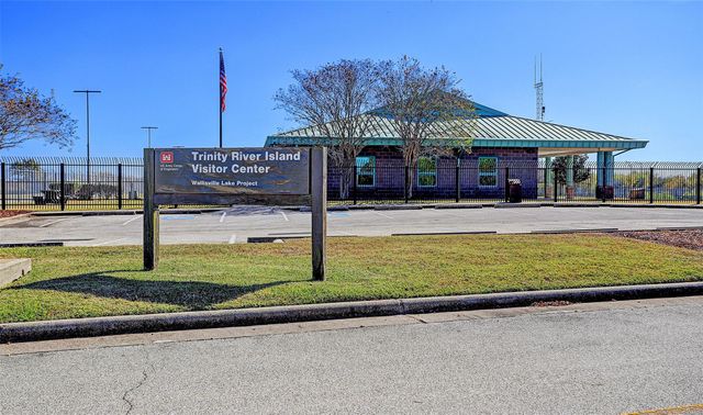 12822 Old Fashion Circle, Mont Belvieu, TX 77535