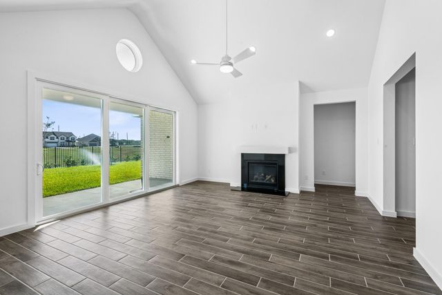 12822 Old Fashion Circle, Mont Belvieu, TX 77535