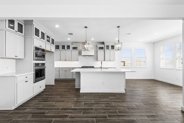 12822 Old Fashion Circle, Mont Belvieu, TX 77535