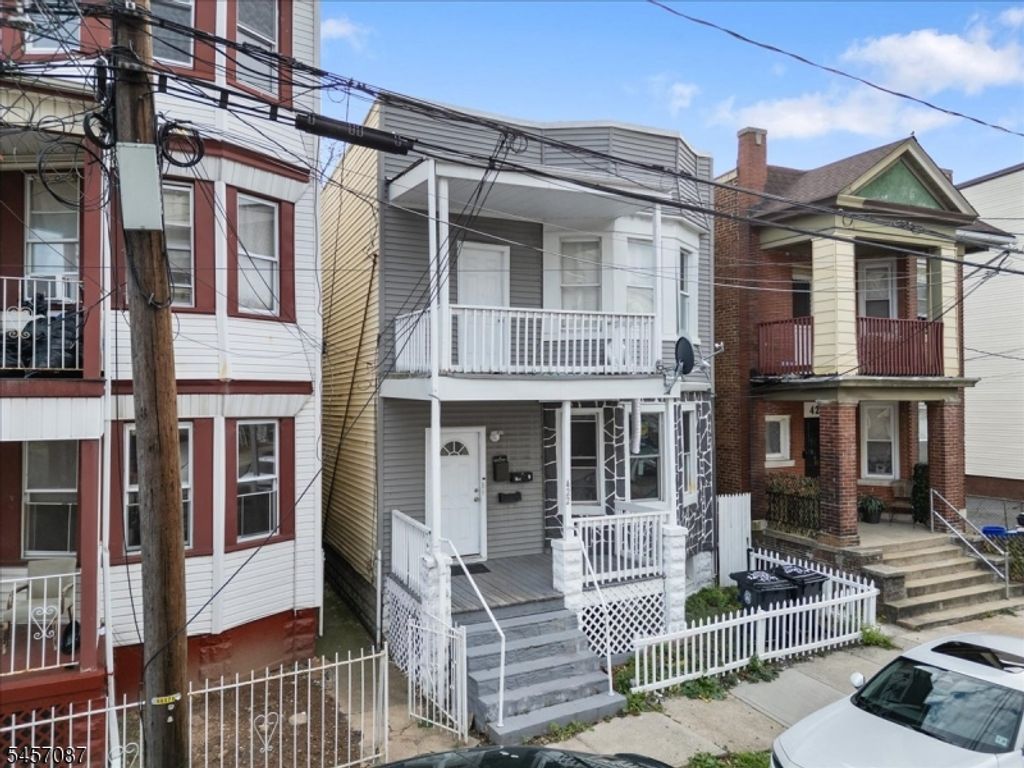422 Jelliff Ave, Newark City, NJ 07112 — photo 2