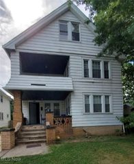 1188 E 170th Street UP, Cleveland, OH 44110