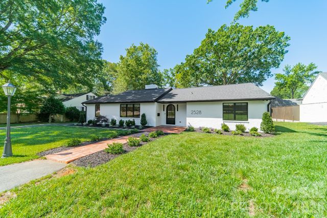 2528 Providence Road, Charlotte, NC 28211