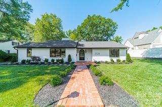 2528 Providence Road, Charlotte, NC 28211
