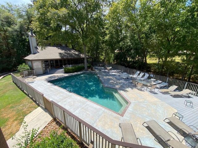 3900 Aspen Drive C104, Montgomery, TX 77356