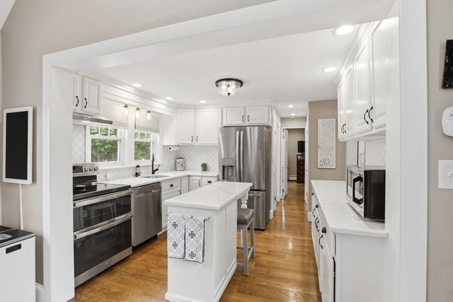 206 Russell St, Woburn, MA 01801