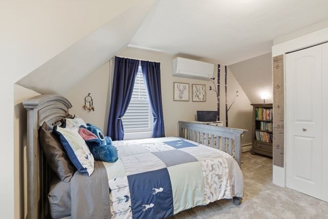 206 Russell St, Woburn, MA 01801