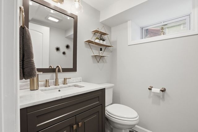 206 Russell St, Woburn, MA 01801