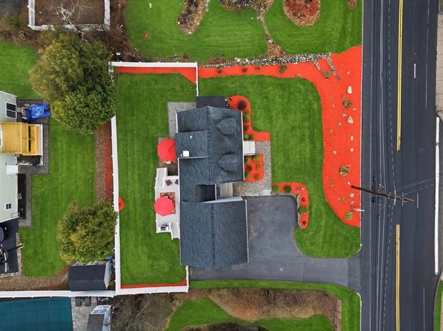 206 Russell St, Woburn, MA 01801