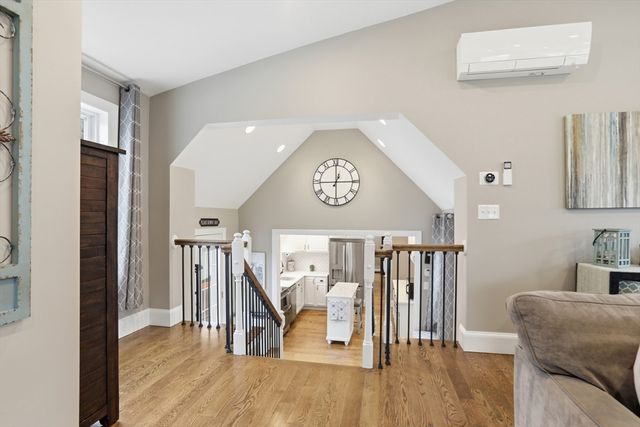 206 Russell St, Woburn, MA 01801