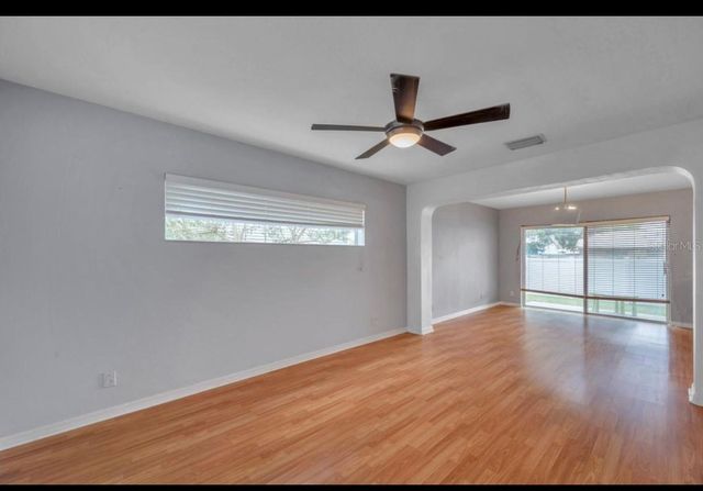 13059 THOROUGHBRED LOOP, Largo, FL 33773