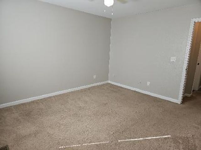 1106 Carline Road D, Rossville, GA 30741