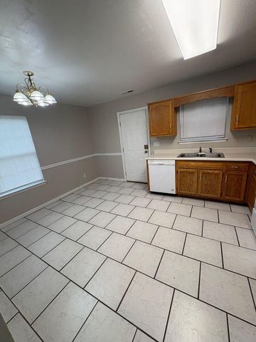 1106 Carline Road D, Rossville, GA 30741