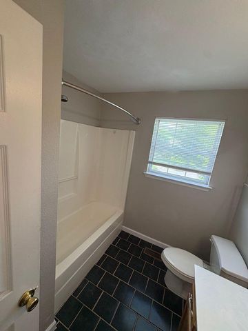 1106 Carline Road D, Rossville, GA 30741