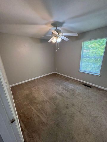 1106 Carline Road D, Rossville, GA 30741