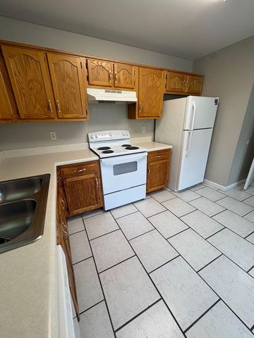 1106 Carline Road D, Rossville, GA 30741