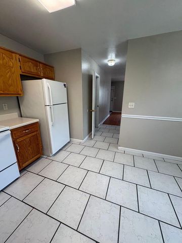1106 Carline Road D, Rossville, GA 30741