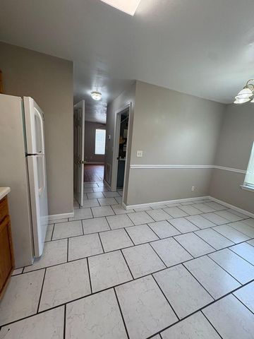 1106 Carline Road D, Rossville, GA 30741