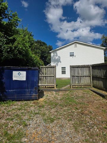 1106 Carline Road D, Rossville, GA 30741