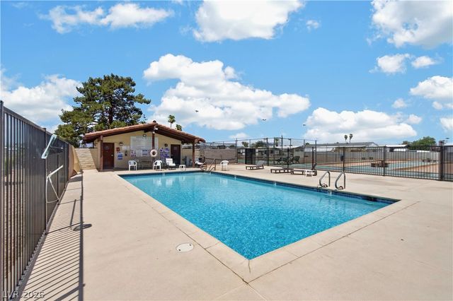 3499 Katmai Drive, Las Vegas, NV 89122