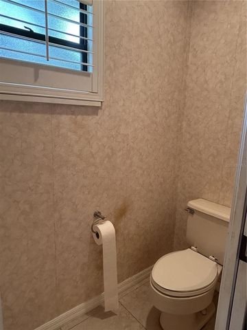 1612 GULF BEACH BOULEVARD, Tarpon Springs, FL 34689