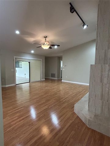 1612 GULF BEACH BOULEVARD, Tarpon Springs, FL 34689