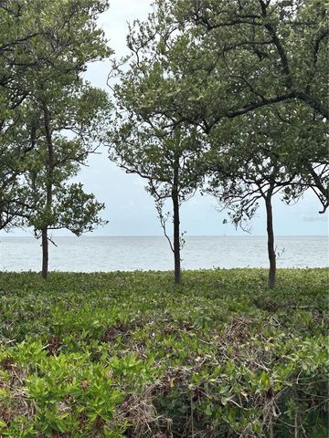 1612 GULF BEACH BOULEVARD, Tarpon Springs, FL 34689