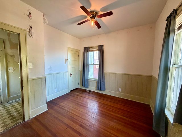 110 BLUFF Street, Council Bluffs, IA 51503