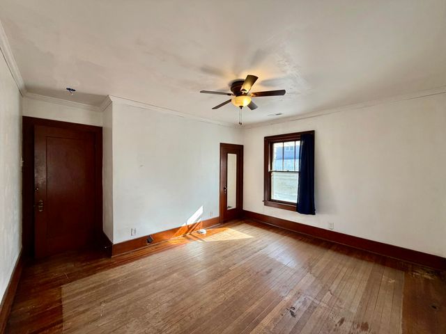 110 BLUFF Street, Council Bluffs, IA 51503