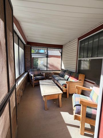 110 BLUFF Street, Council Bluffs, IA 51503