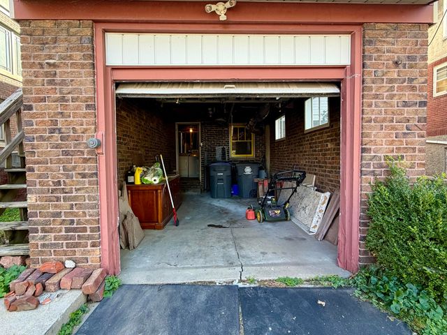 110 BLUFF Street, Council Bluffs, IA 51503