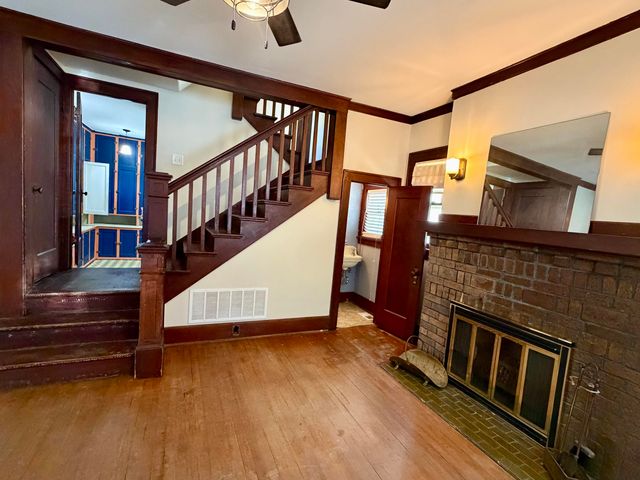 110 BLUFF Street, Council Bluffs, IA 51503