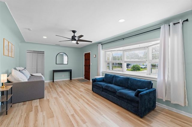 7690 91ST STREET, Seminole, FL 33777