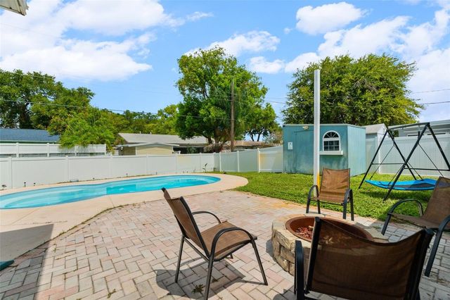 7690 91ST STREET, Seminole, FL 33777