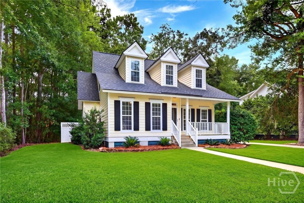 Image 1 of property listing at 19 Cottage Court, Richmond Hill, GA 31324