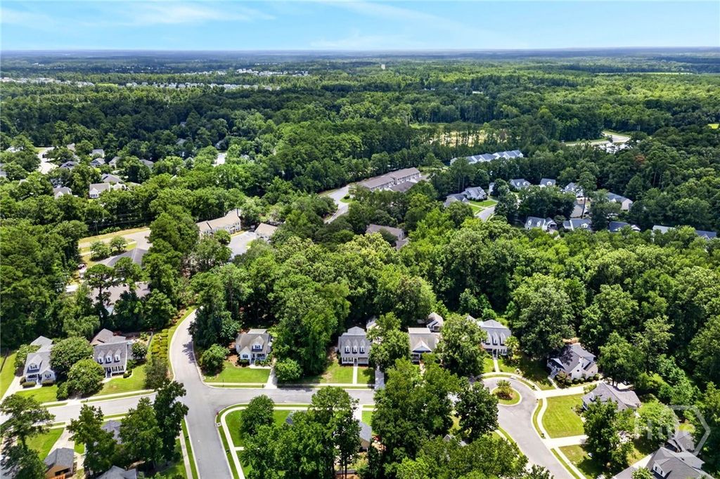 Image 40 of property listing at 19 Cottage Court, Richmond Hill, GA 31324