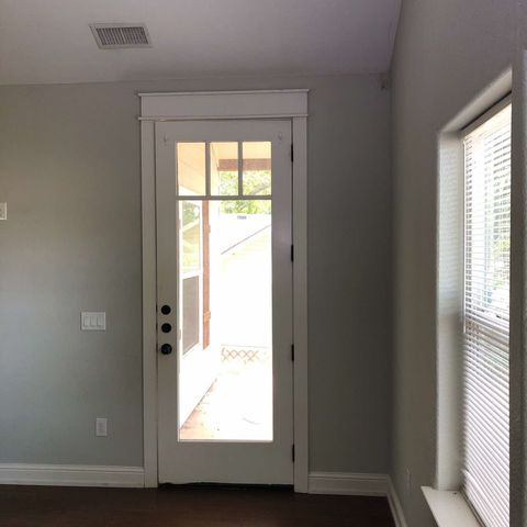 808 W Hull Street, Denison, TX 75020