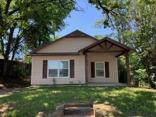 808 W Hull Street, Denison, TX 75020