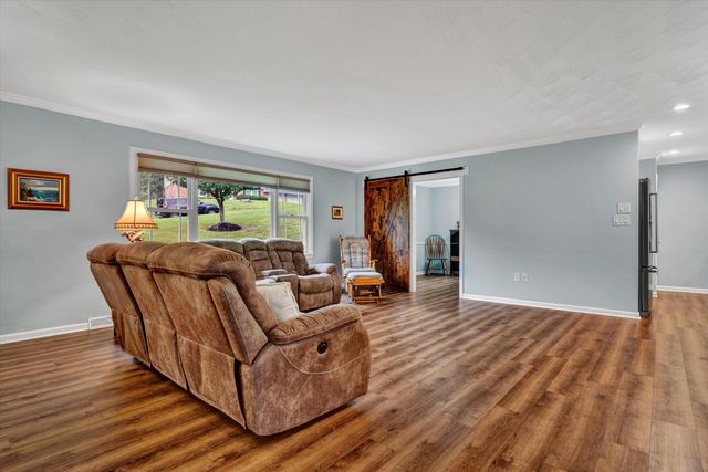 6521 Woodbrook DR, Roanoke, VA 24018