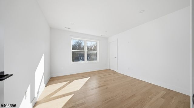 4 Hilltop Way, Essex Fells Twp., NJ 07021