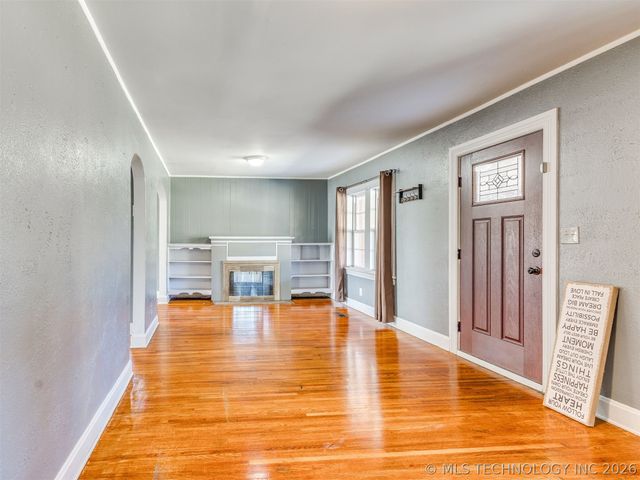 2524 W 51st Street, Tulsa, OK 74107