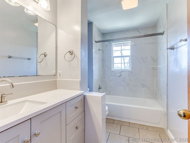 2524 W 51st Street, Tulsa, OK 74107