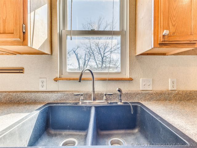 2524 W 51st Street, Tulsa, OK 74107