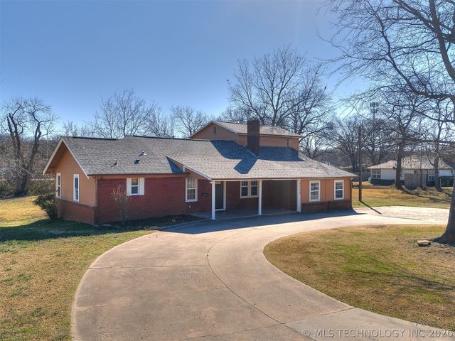 2524 W 51st Street, Tulsa, OK 74107