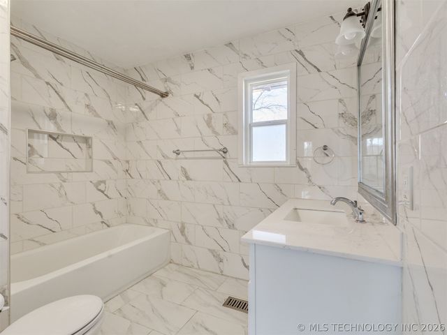 2524 W 51st Street, Tulsa, OK 74107