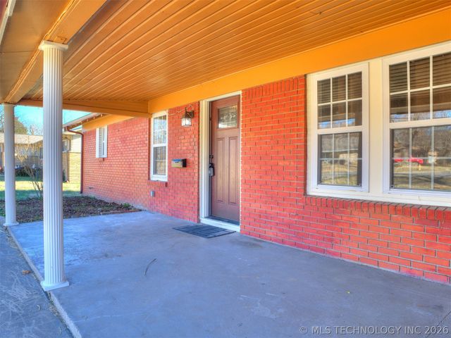 2524 W 51st Street, Tulsa, OK 74107