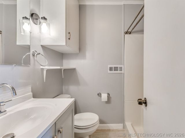 2524 W 51st Street, Tulsa, OK 74107