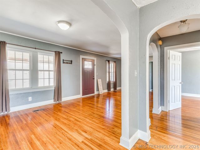 2524 W 51st Street, Tulsa, OK 74107