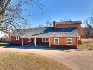 2524 W 51st Street, Tulsa, OK 74107